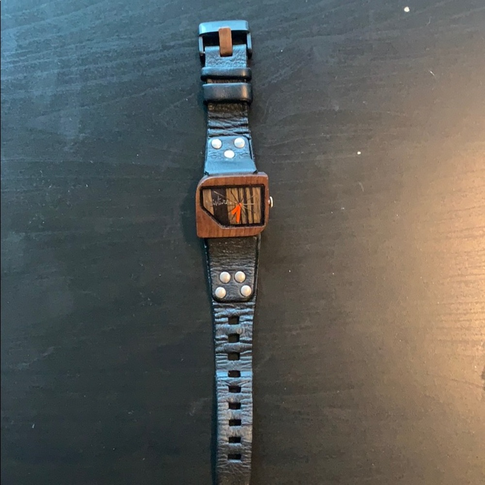 Mistura Timepiece watch